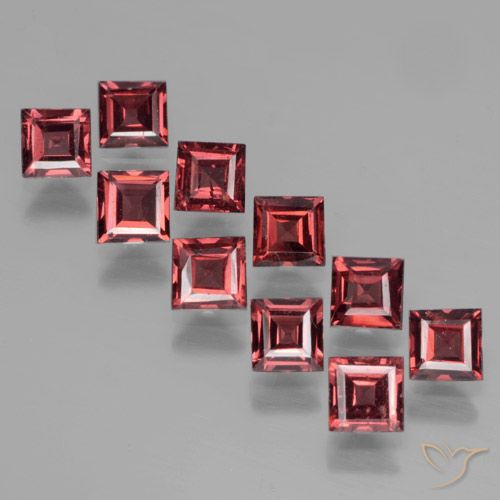 4.14ctw Natural Medium Red Pyrope Garnet, Square, VS