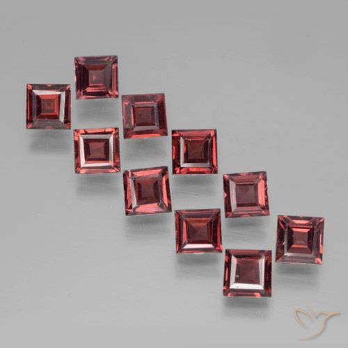 3.71ctw Natural Medium Red Pyrope Garnet, Square, VS