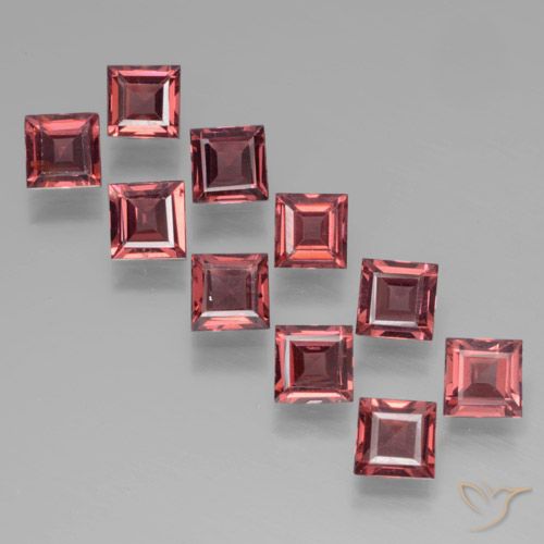 3.77ctw Natural Merlot Red Pyrope Garnet, Square, VS