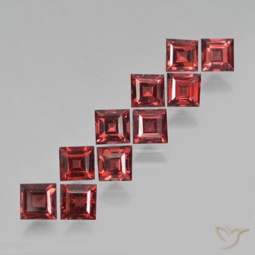 濃いスカーレットレッド パイロープガーネット 宝石 - 0.4ct 四角形ステップカット (ID: 464282)