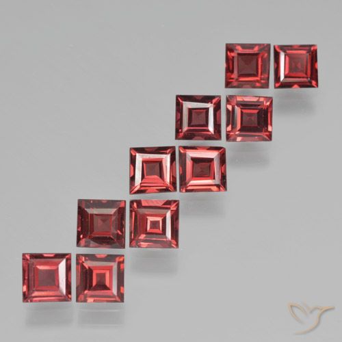 4.41ctw Natural Deep Scarlet Red Pyrope Garnet, Square, VS
