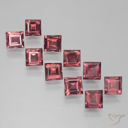 4.24ctw Natural Deep Red Pyrope Garnet, Square, VS