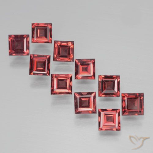 4.5 ct Square Cut Pyrope Garnet, 4.2 x 4.1 mm From Mozambique, Photo A