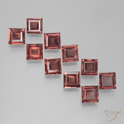 10 Stück quadratischer roter Pyrop-Granat Set aus Mosambik - Gewicht 3,67 ct total / Durchschn. je 0,37 ct, Größe 4 x 4mm, Farbe: Tiefrose-rot, Mohs-Härte 6,5 - 7,5 Geeignet für den täglichen Gebrauch im Schmuck, Photo A