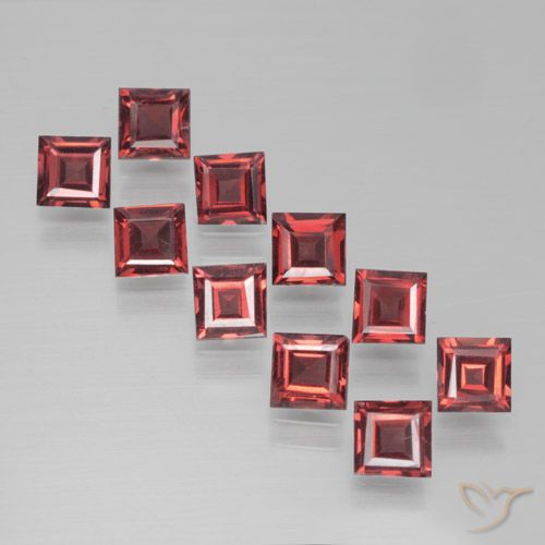 3.95ctw Natural Medium Red Pyrope Garnet, Square, VS