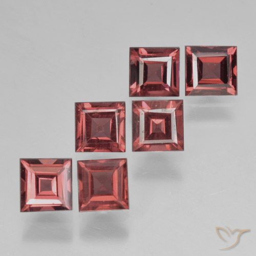 2.75ctw Natural Scarlet Red Tone Pyrope Garnet, Square, VS