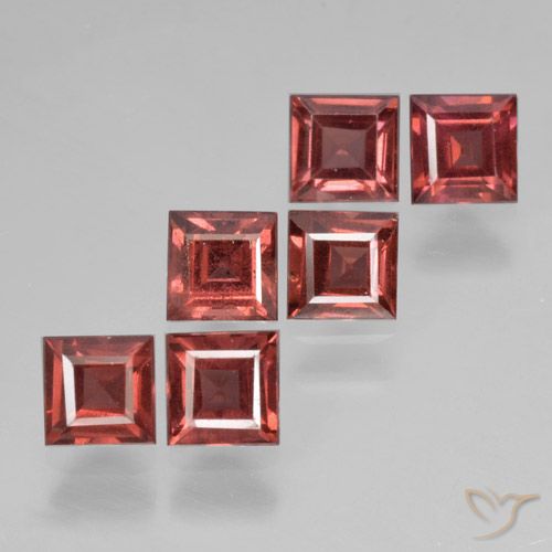 2.89ctw Natural Light Scarlet Red Pyrope Garnet, Square, VS