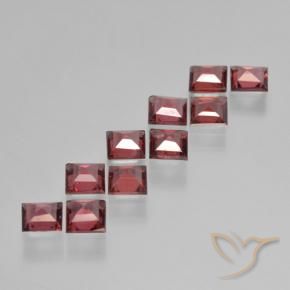 Pyrope Garnet Gemstones in 4 x 4 mm (calibrated) Size for Sale, Pyrope Garnet Stones in Medium-Dark Red Color
