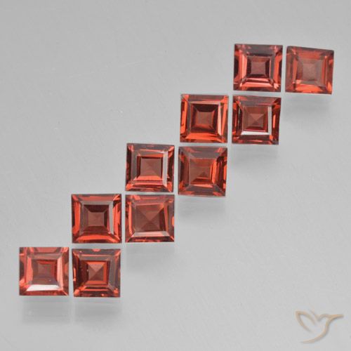 3.92ctw Natural Bright Red Pyrope Garnet, Square, VS