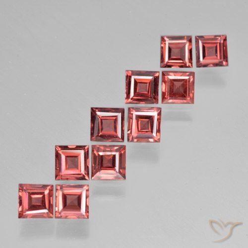 10-teiliges quadratischer roter Pyrop-Granat / Set aus Mosambik - Gewicht 3,77 ct gesamt / Durchschn. je 0,38 ct, Größe 3,8 x 3,8mm, Farbe: Hellrot, Mohs-Härte 6,5 - 7,5 Geeignet für den täglichen Gebrauch im Schmuck, Photo A