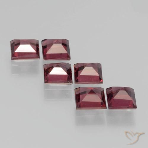 Pyrope Garnet Gemstones in 4 x 4 mm (calibrated) Size for Sale, Pyrope Garnet Stones in Raspberry Red Color