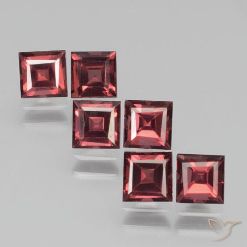 2.86ctw Natural Merlot Red Pyrope Garnet, Square, VS