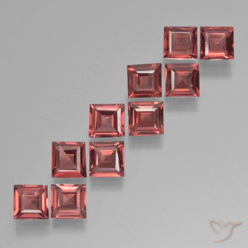 3.36ctw Natural Light Red Pyrope Garnet, Square, VS