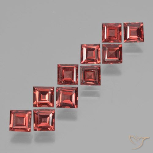 4.51ctw Natural Medium Red Pyrope Garnet, Square, VS