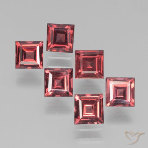 2.82ctw Natural Pinkish Red Pyrope Garnet, Square, VS
