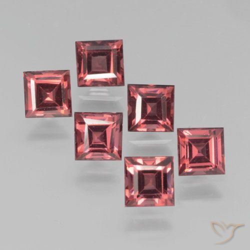 2.74ctw Natural Medium Red Pyrope Garnet, Square, VS