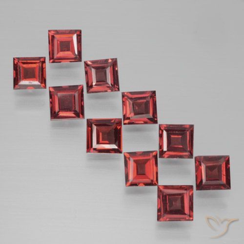 3.98ctw Natural Deep Red Pyrope Garnet, Square, VS