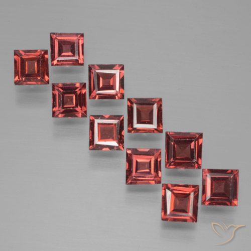 4.11ctw Natural Medium Red Pyrope Garnet, Square, VS