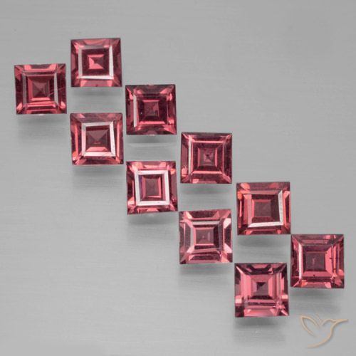 4.26ctw Natural Deep Red Pyrope Garnet, Square, VS