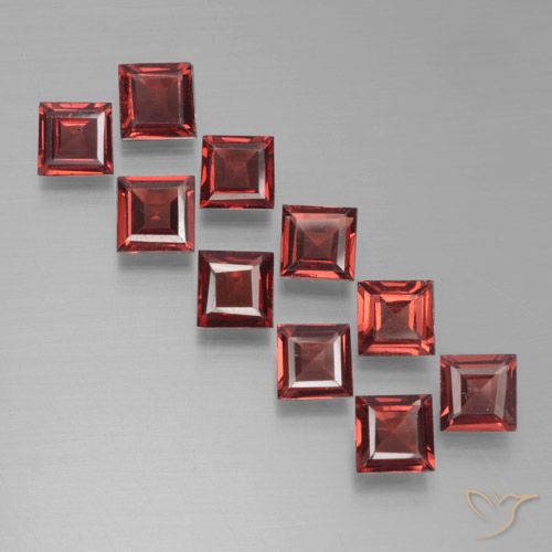 3.43ctw Natural Deep Red Pyrope Garnet, Square, VS