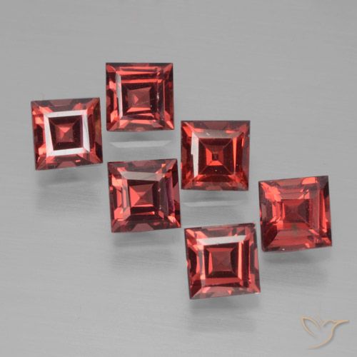 2.87ctw Natural Deep Scarlet Red Pyrope Garnet, Square, VS