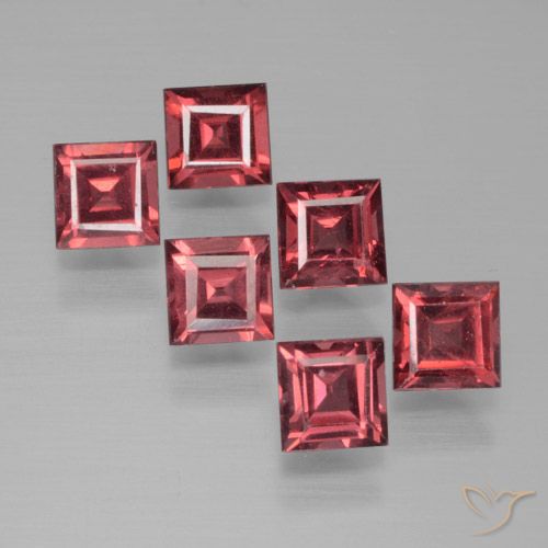 2.67ctw Natural Medium Red Pyrope Garnet, Square, VS