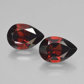 Rojo negruzco Granate Piropo Gema - 2.3ct Corte en forma de pera (ID: 465088)