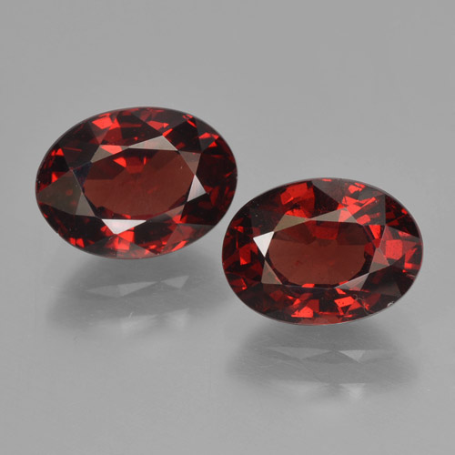 Dark Red Pyrope Garnet Gem - 1.7ct Oval Facet (ID: 465951)