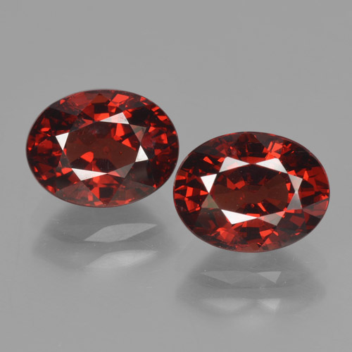 3.6ct Oval Facet Red Pyrope Garnet for sale thumb image of 3.6ct Oval Facet Red Pyrope Garnet (ID: 465955)