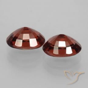 Pyrope Garnet Gemstones in 8 x 6 mm (calibrated) Size for Sale, Pyrope Garnet Stones in Deep Blood Red Color