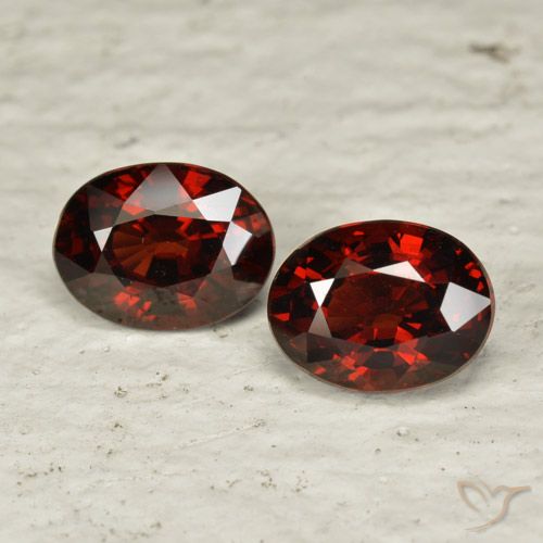 3.36ctw Natural Deep Red Pyrope Garnet, Oval, VVS-VS