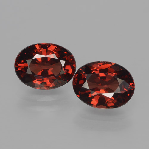Deep Red Pyrope Garnet Gem - 1.6ct Oval Facet (ID: 466071)