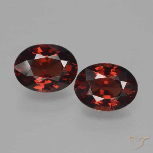 Deep Blood Red Pyrope Garnet Gem - 1.6ct Oval Facet (ID: 466081)
