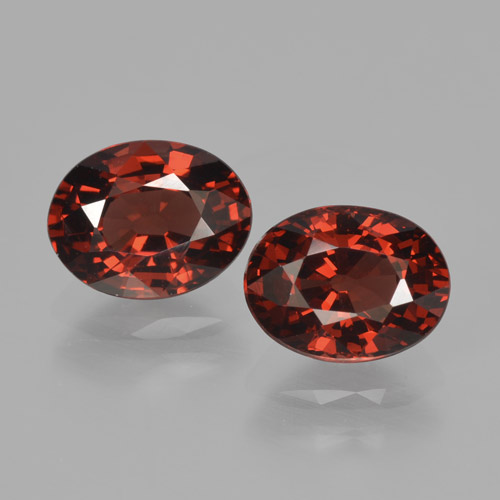 Dark Red Pyrope Garnet Gem - 1.6ct Oval Facet (ID: 466174)