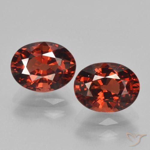 3.29ctw Natural Deep Red Pyrope Garnet, Oval, VVS-VS