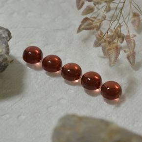 Deep Red Pyrope Garnet Gem - 0.4ct Round Cabochon (ID: 467299)