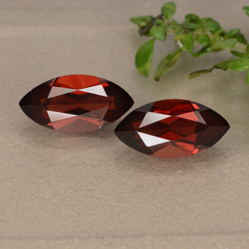 Deep Red Pyrope Garnet Gem - 1.5ct Marquise Facet (ID: 479011)