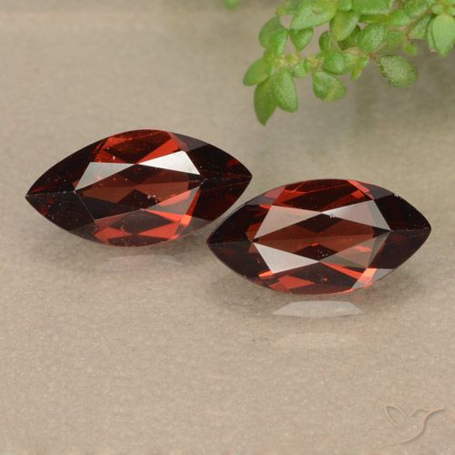 2.48 ct Marquise Cut Pyrope Garnet, 10 x 5.2 mm From Mozambique, Photo A