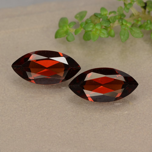 dunkelrot Pyrop-Granat Edelstein - 1ct Marquiseschliff (ID: 479154)