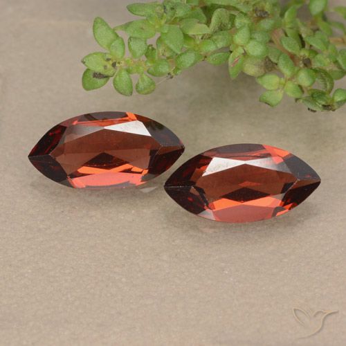 2.1 ct Marquise Cut Pyrope Garnet, 10.1 x 5 mm From Mozambique, Photo A