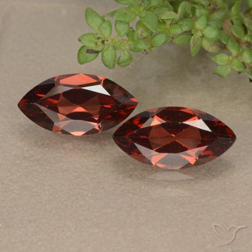 2.52ctw Naturel Rouge écarlate Grenat pyrope, Marquise, VVS-VS, Photo A