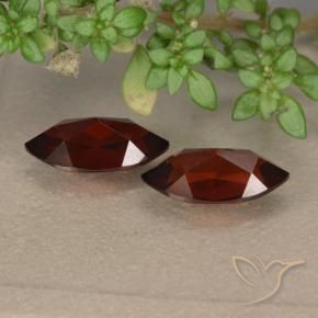 Pyrope Garnet Gemstones in 9.9 x 5.1 mm Size for Sale, Pyrope Garnet Stones in Medium Red Color