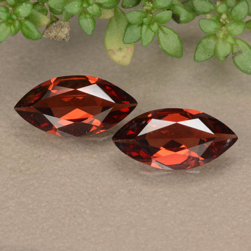 Dark Red Pyrope Garnet Gem - 1ct Marquise Facet (ID: 479250)