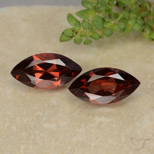 2.50ctw Natural Medium Red Pyrope Garnet, Marquise, VVS-VS
