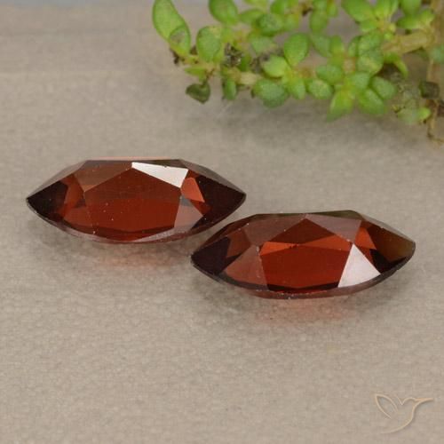 Pyrope Garnet Gemstones in 10.1 x 5.1 mm Size for Sale, Pyrope Garnet Stones in Deep Blood Red Color