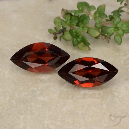 2.47 ct Marquise Cut Pyrope Garnet, 10.1 x 5.1 mm From Mozambique, Photo A