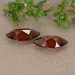 Pyrope Garnet Gemstones in 10.1 x 5 mm Size for Sale, Pyrope Garnet Stones in Deep Blood Red Color