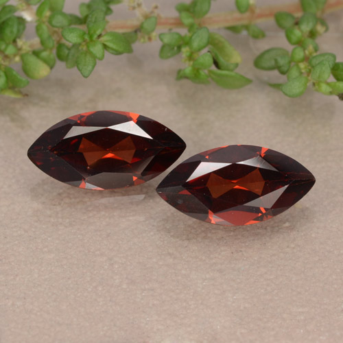 Deep Blood Red Pyrope Garnet Gem - 1.2ct Marquise Facet (ID: 479552)