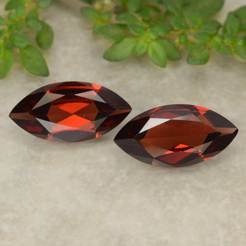 Темно-красный Гранат Пироп Камень - 1.1ct Фасетная Маркиза (ID: 479614)