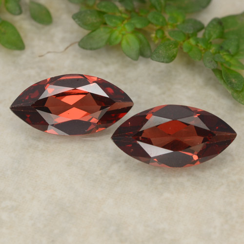 Deep Scarlet Red Pyrope Garnet Gem - 1.1ct Marquise Facet (ID: 479616)